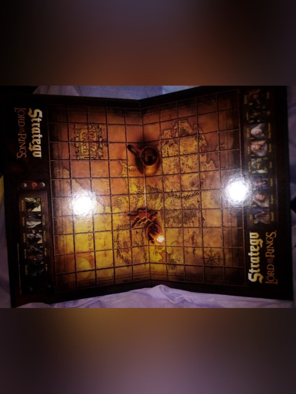 Stratego Lord Of The Rings Boardgame 2004 - Picture 6 of 10